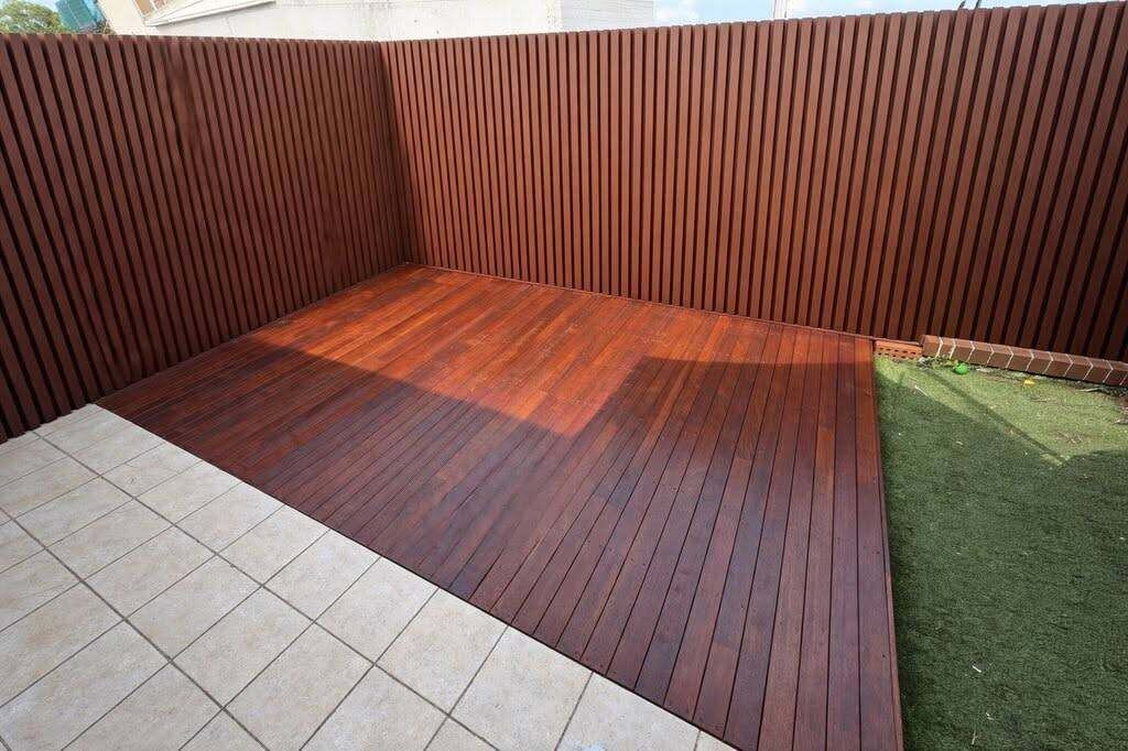 A finished timber deck built by Olympus Handyman Services